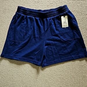 1x pair of shorts.